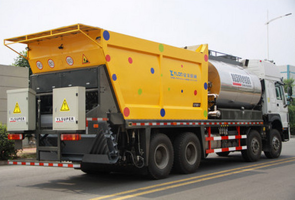 河南同步碎石封層車價格 河南同步碎石封層車價格